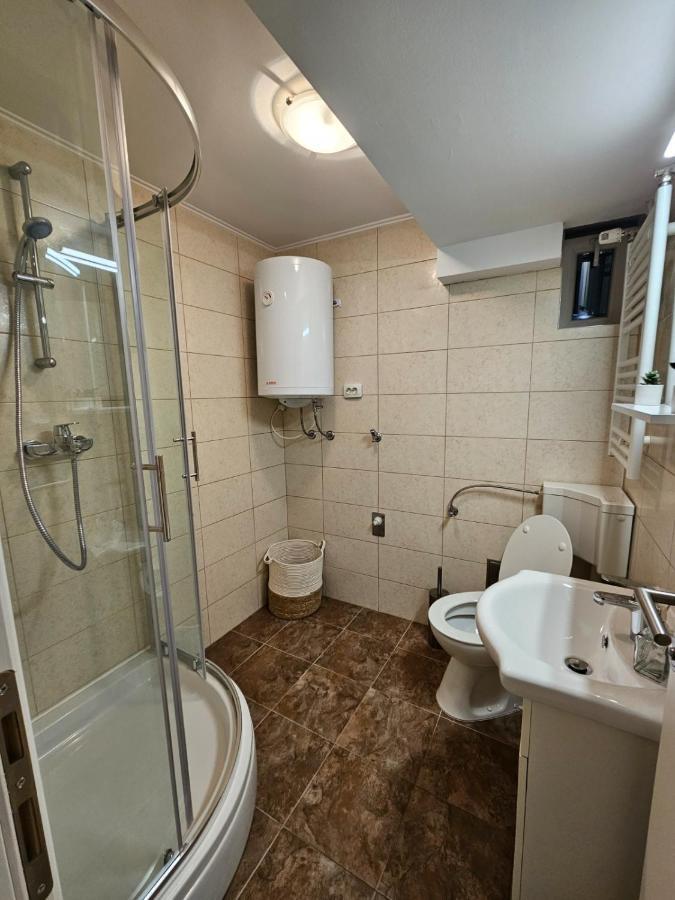 Comfort Rooms Remiza - Free Private Parking - Self Check-In Zagreb Exterior foto
